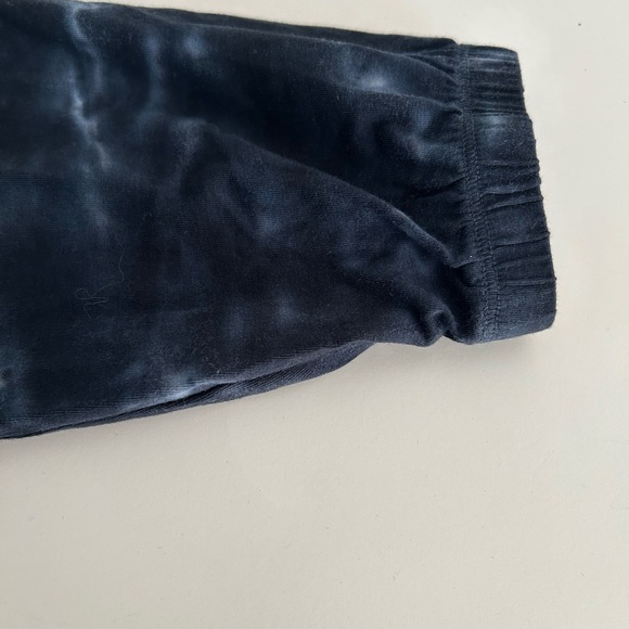 NWT AnyBody Cozy Knit Tie-Dye Top and Jogger Set Black/Blush size Medium Petite - Picture 7 of 15